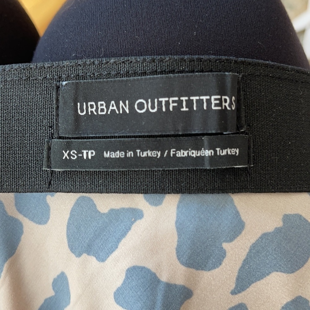 Urban Outfitters Leopard Print Maxi Satin Skirt - Picture 5 of 8